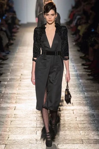 Look 34